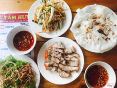 Bánh ướt thịt heo quay/luộc 30k/phần