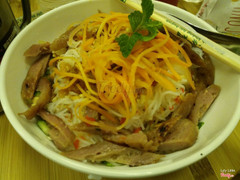 Bún trộn nem nướng 30k