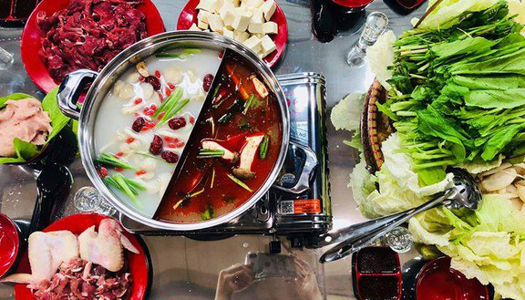 Lẩu Bụi Hồng Kông