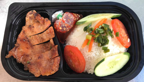 Cô Nhiễu - Cơm Tấm & Bún Thịt Nướng