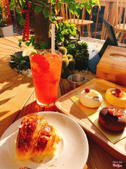 Nhiệt đới đâu tây chanh vàng