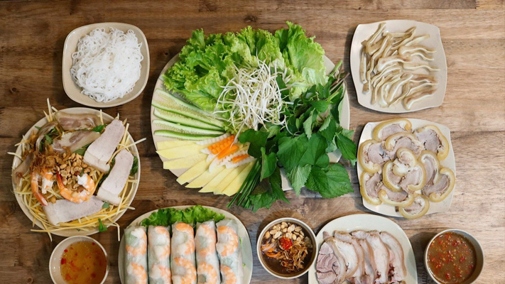 Bánh Tráng Cuốn Thịt, Bún Mắm Nêm & Gỏi Cuốn - Lê Lợi