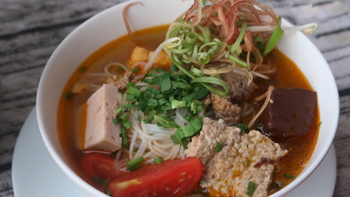 Bún Riêu Cua Nguyễn Hữu Cầu