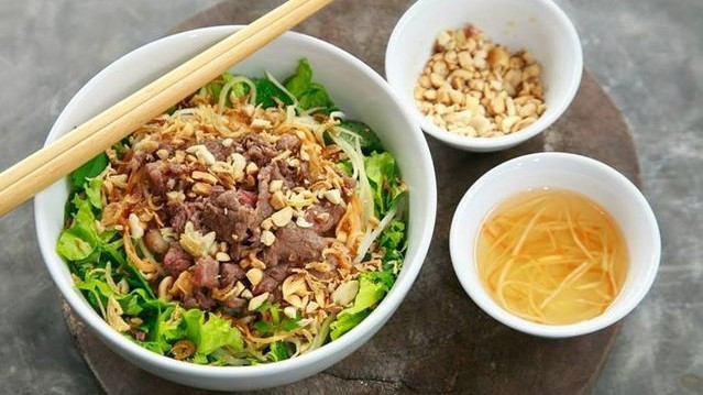 Bún Bò Xào Anh Ba - Chấn Hưng