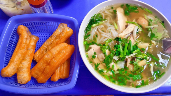 Phở Gà Bà Phương - Nghĩa Dũng