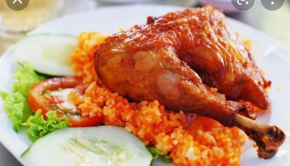 Tùng Còi - Cơm Gà Sườn, Bún Riêu Cua & Bánh Đa Cá
