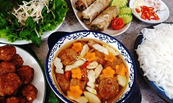 Hương Vị Việt - Bún Chả Quạt Hà Nội & Bánh Cuốn - Nguyễn Thành Đồng