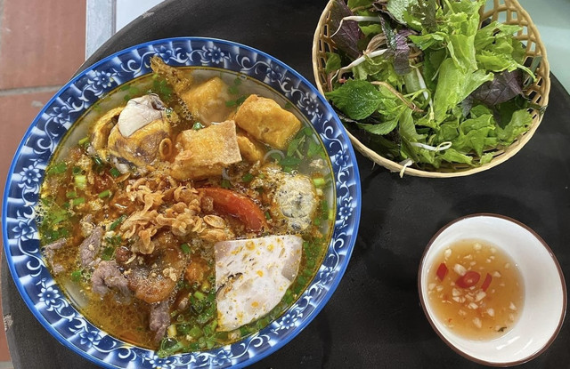 Bún Riêu Cua Tóp Mỡ - Đặc Sản Hà Nội - 80 Âu Cơ