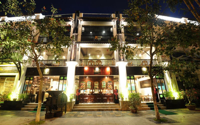 Cây Cau Restaurant - Ẩm Thực Việt