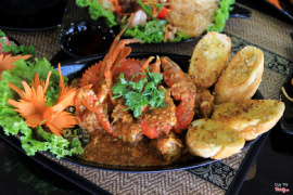 Asiana cua bể sốt cay