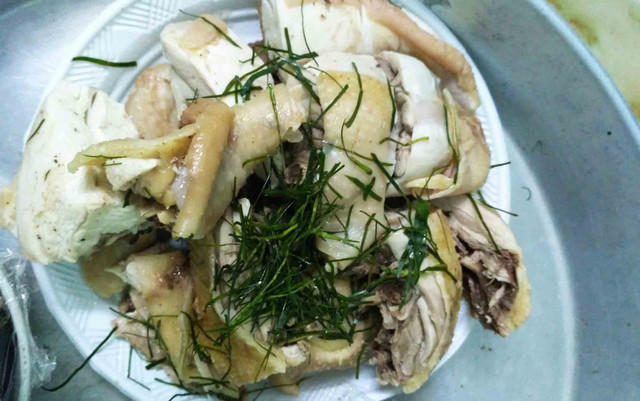 Gà Luộc - Đội Cấn