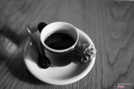 Cà phê đen nóng :))