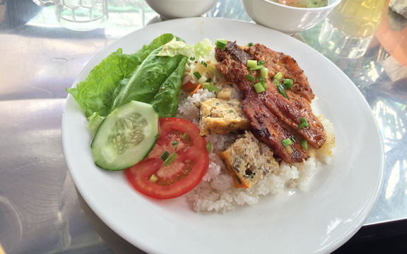 Sao Mai Restaurant - Âm Thực 3 Miền