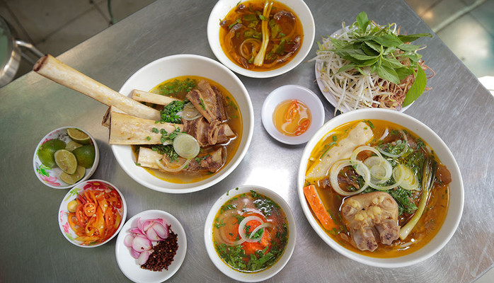 Bún Bò Út Hằng - Phạm Thế Hiển