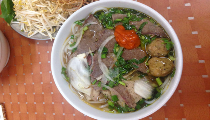 Bún Bò Huế - Đinh Công Tráng