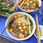 bún riêu bò