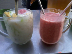 chè Thái và sinh tố dâu