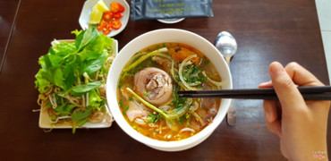 bún bò giò heo