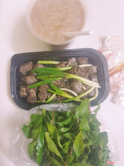 Cháo đầy đủ và dồi sụn