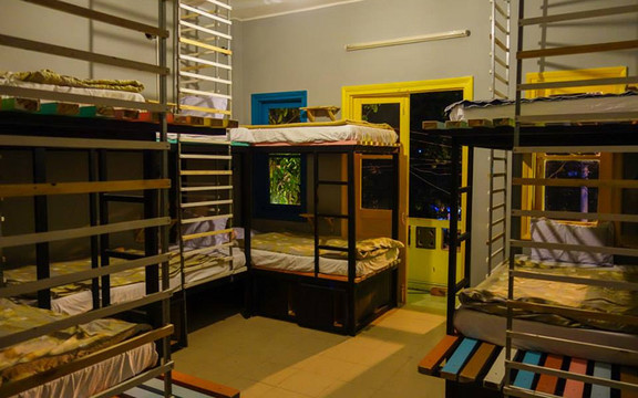 Beepub Hostel - Trương Công Định