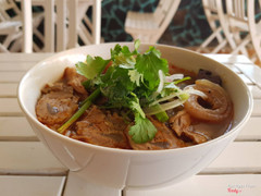 Bún bò giò