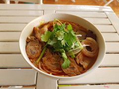 Bún bò giò