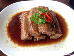 sườn heo chưng tương