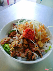 Bún thịt nướng heo topping bao nhiều