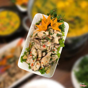 Nôm cá lăng, vị thanh , đủ ăn cho 3,4 người lớn , không tệ