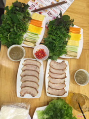 bánh tráng cuốn thịt