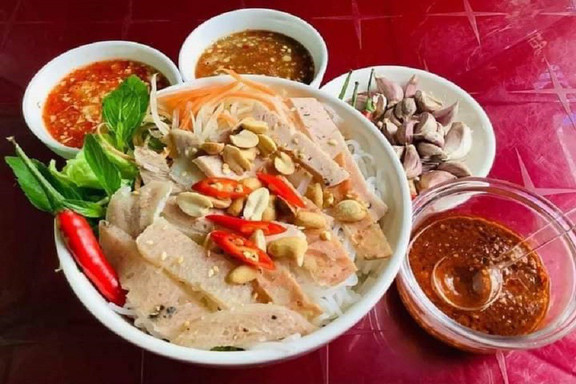 Diệp - Bún Mắm Nêm & Bún Thịt Nướng - Lê Thánh Tôn