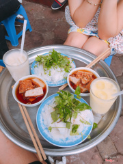 bánh cuốn bà Hoành