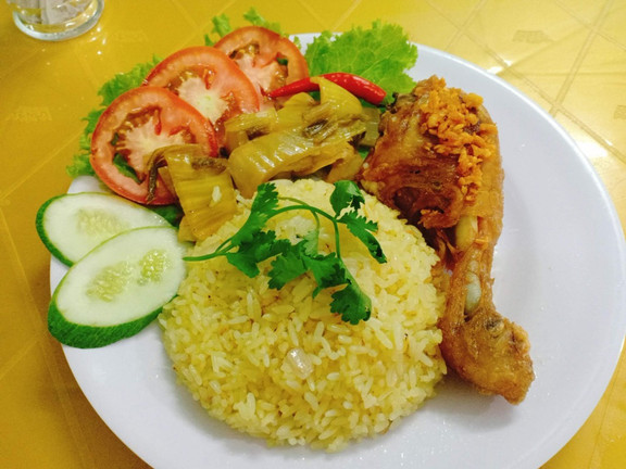 Cơm Gà Xối Mỡ Chị Tống - Nguyễn Văn Đậu