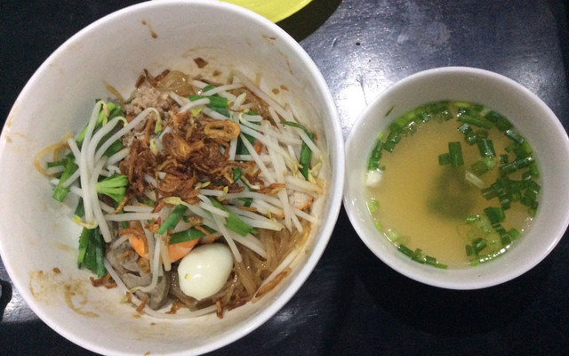 Quán Cô Tốt - Hủ Tiếu Khô Bình Dân