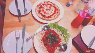 Pizza mỳ Ý