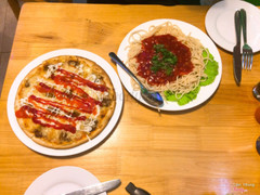 Pizza w mỳ ý 