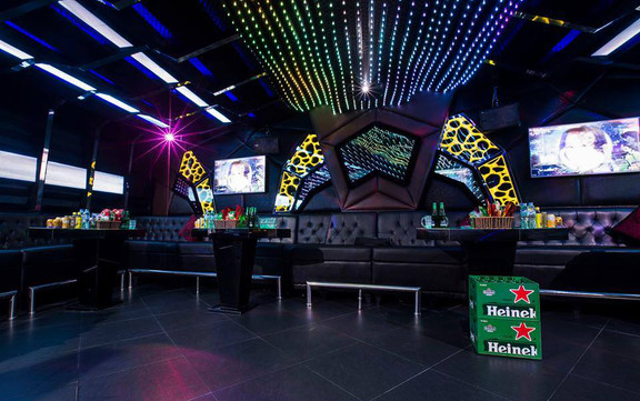 Karaoke Con Bò Cười