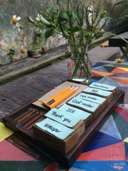 Cách gọi phục vụ rất lạ