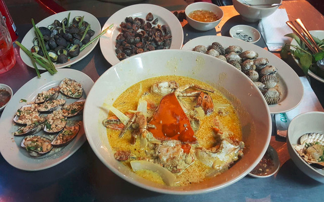 Quán Ốc 63 - Cari Cua & Hải Sản Tươi Sống