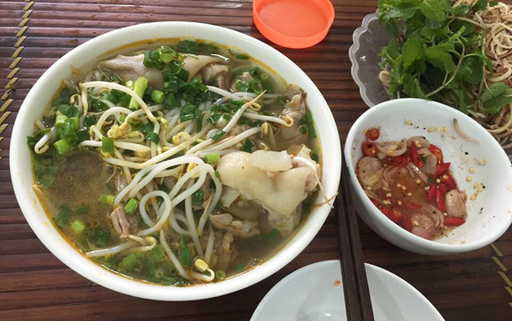 Bún Móng Giò - Phạm Hùng