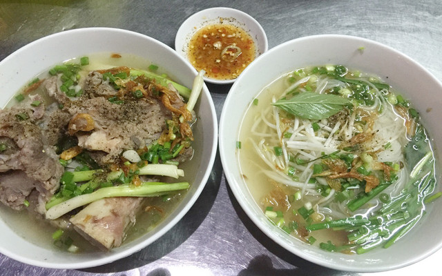 Hủ Tiếu Xương & Thịt Tươi