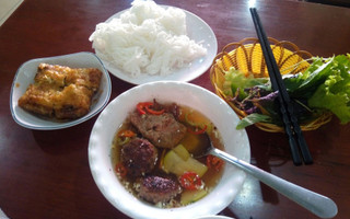 Bún thịt nướng