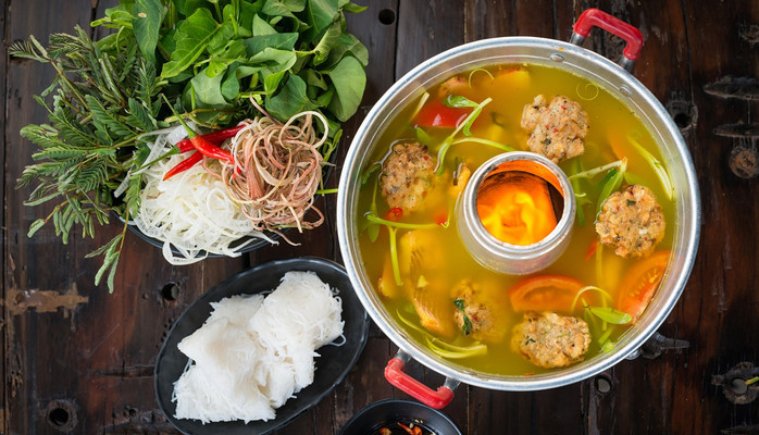 Chả Cá Lăng - Hà Nội E Central