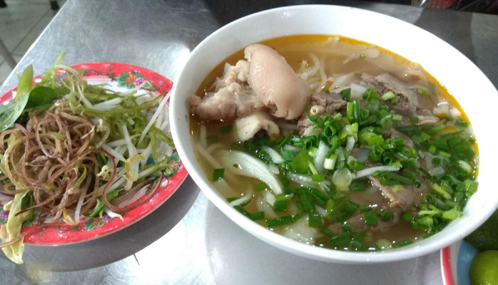Bún Bò Huế Hoa Thuận