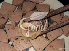 Không hàn the, Không trộn bột, không tạo mùi, không chất bảo quản, không bao nilon.
