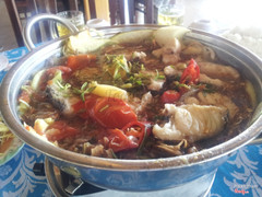 Canh chua cá bốp