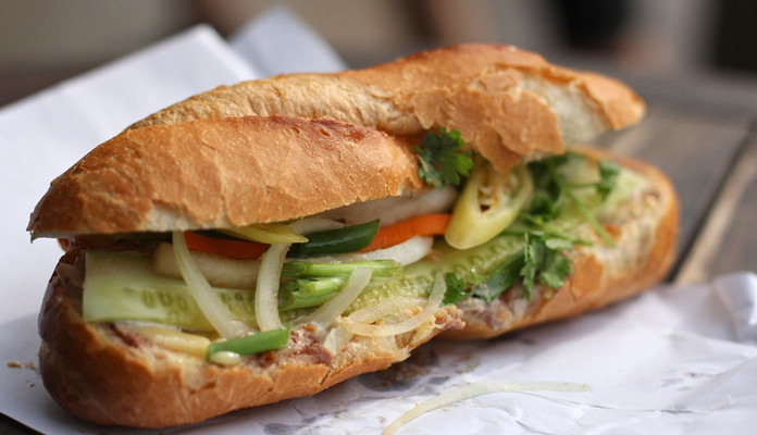 Anh Minh - Lò Bánh Mì Đặc Ruột