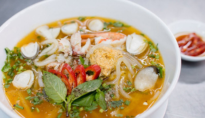 Bánh Canh Cua & Bún Bò Huế - Vĩnh Viễn