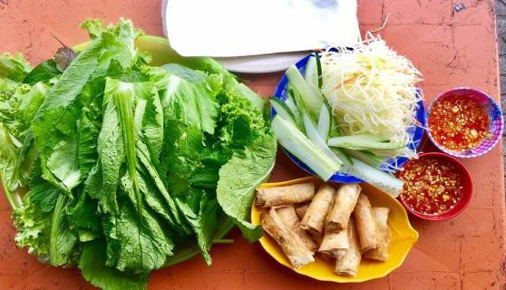 Cô Thủy - Ram Cuốn Cải & Bánh Xèo