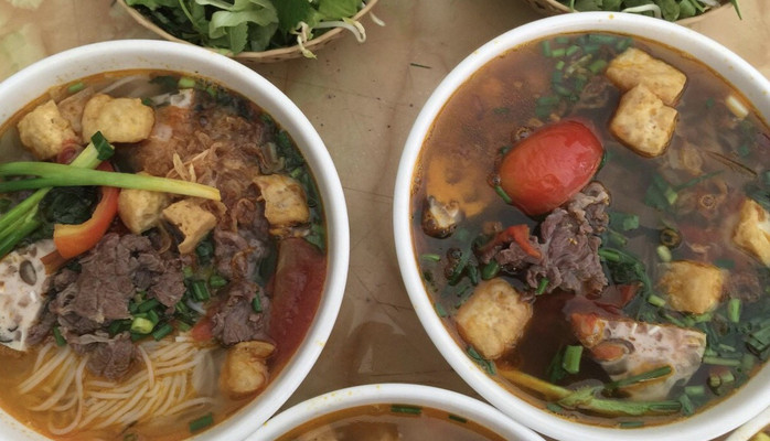 Cô Nga - Bún Riêu Cua - Khương Trung